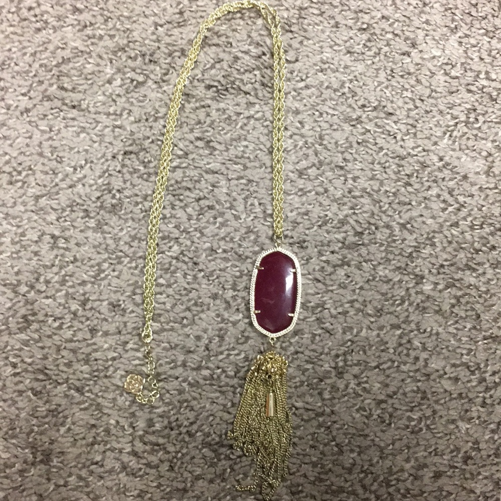 Kendra Scott necklace